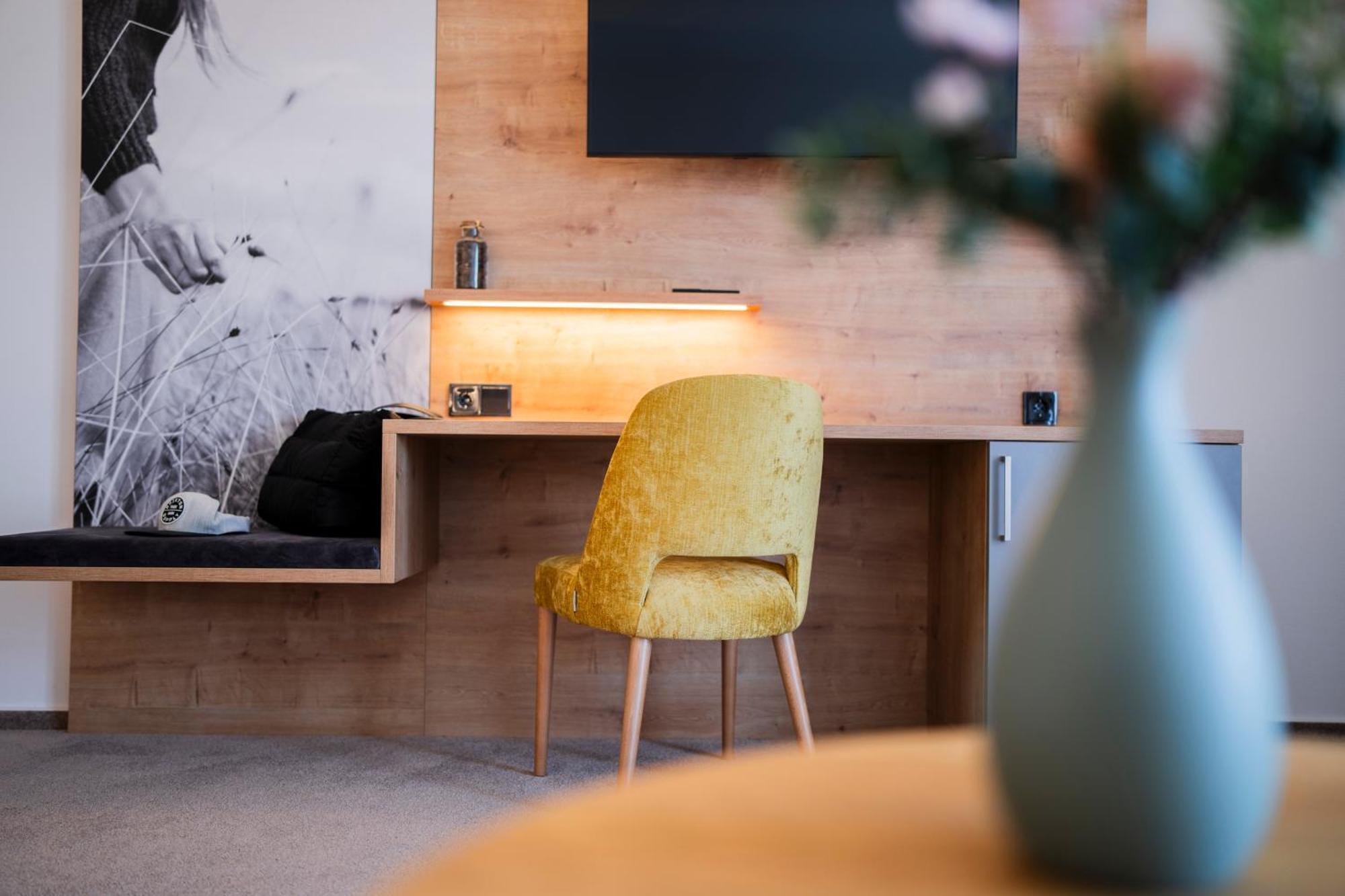 Hotel-Gasthof Rose Oberkirch  Eksteriør bilde