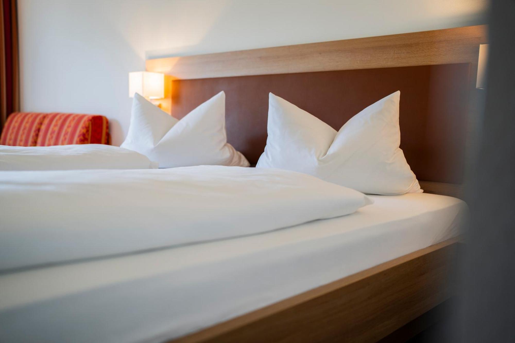 Hotel-Gasthof Rose Oberkirch  Eksteriør bilde