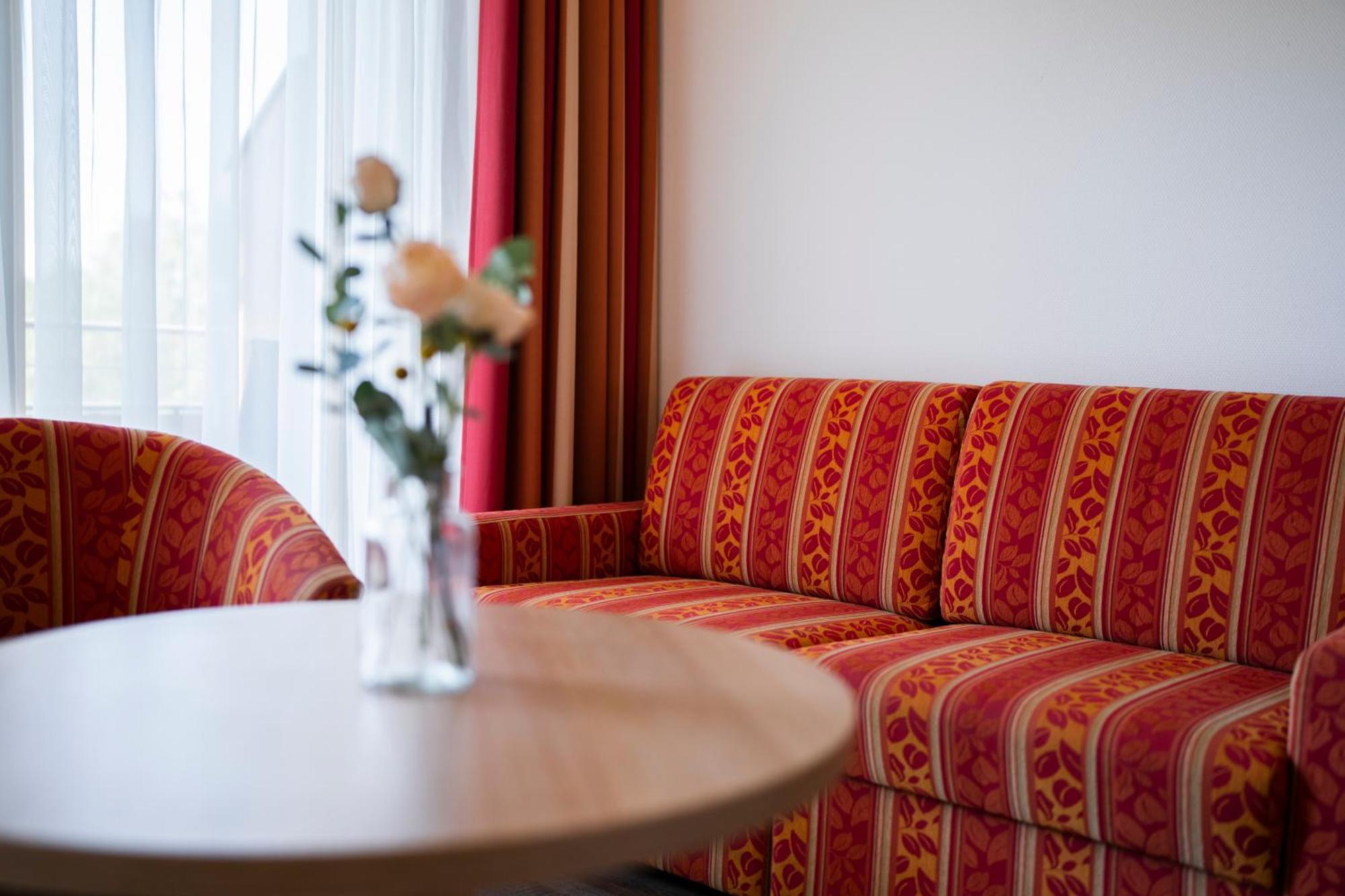 Hotel-Gasthof Rose Oberkirch  Eksteriør bilde