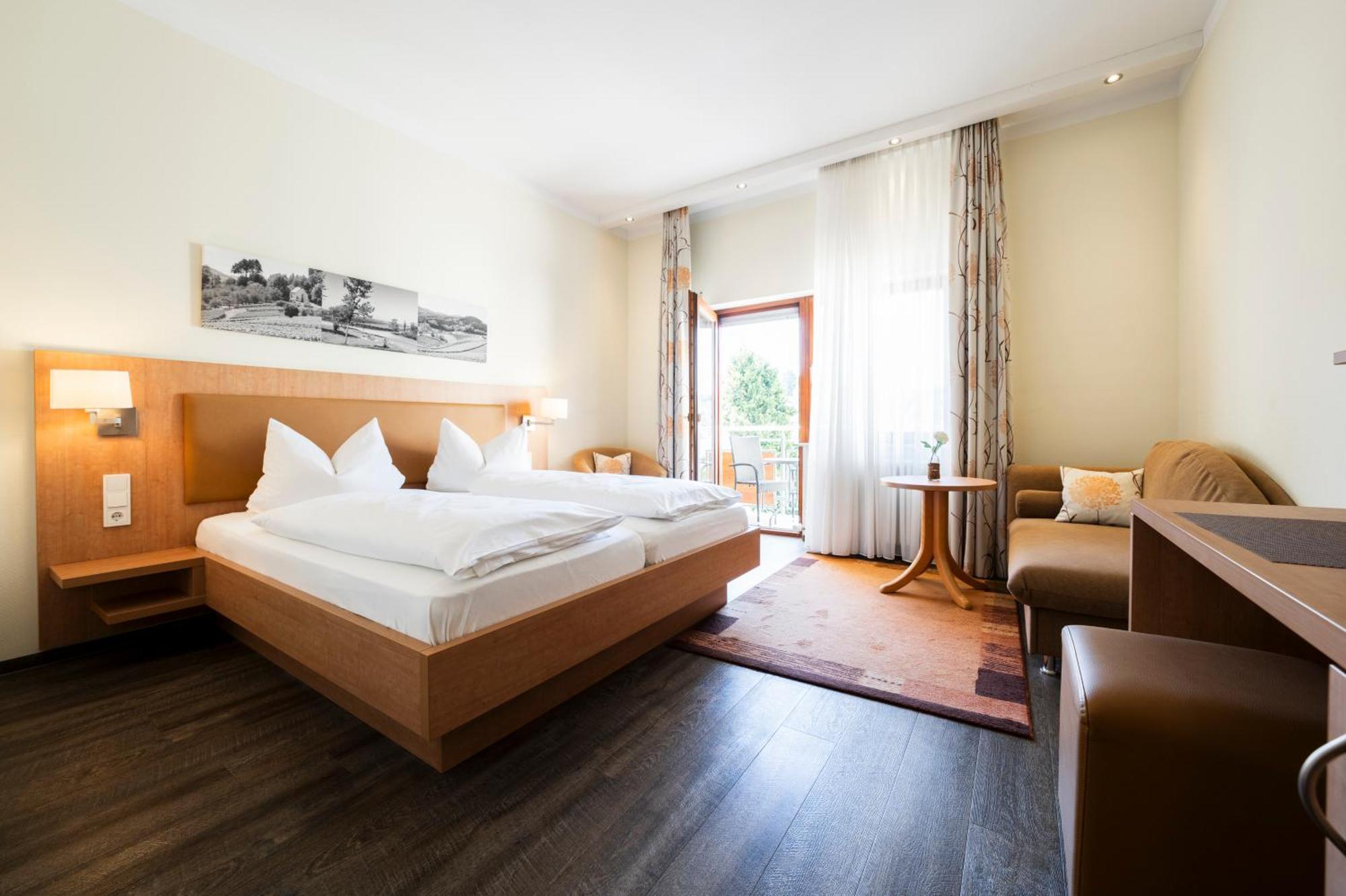 Hotel-Gasthof Rose Oberkirch  Eksteriør bilde